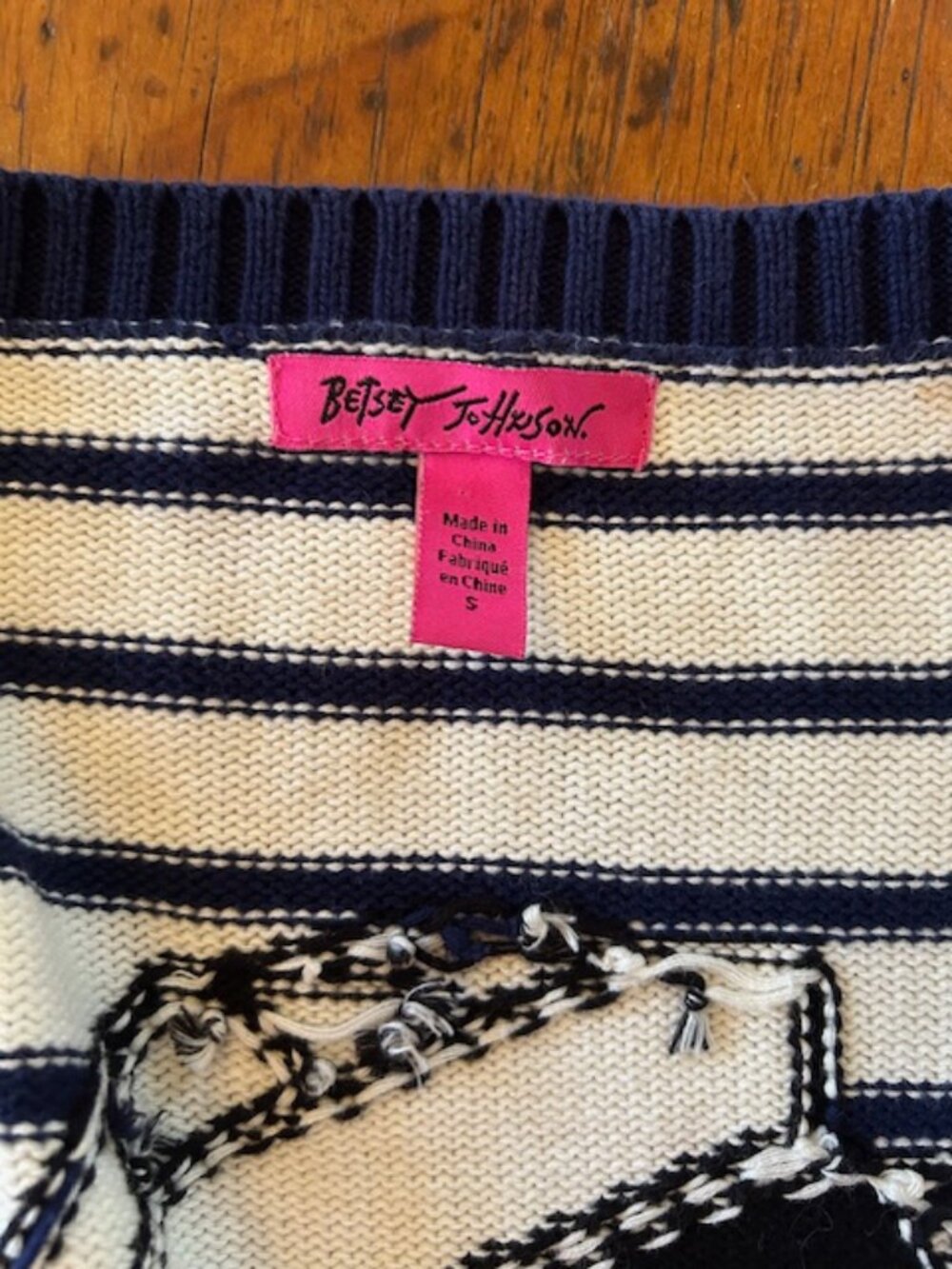 Vintage Y2K Betsey Johnson Inertia Knit Cropped Cardigan - Picture 6 of 8